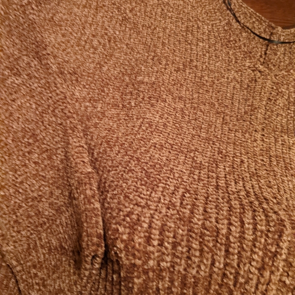 🌹SALE -- HAZELNUT CHENILLE V NECK SWEATER - Picture 7 of 7